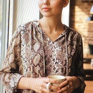 Women's Annalee + Hope Sheer Snake Print Top Size M